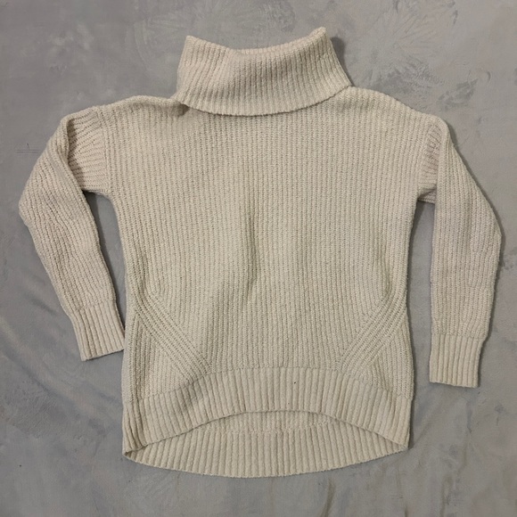 old navy turtleneck sweater - Picture 1 of 2